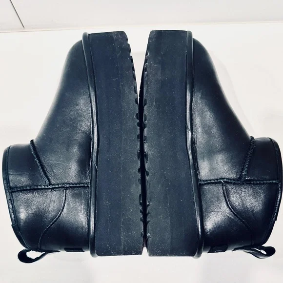 UGG WOMEN'S ULTRA MINI PLATFORM LEATHER SHEARLING LINED ANKLE BOOTS BLACK size 6 - Picture 9 of 14